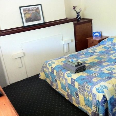 Nelsons Of Bridgetown Hotel ภายนอก รูปภาพ